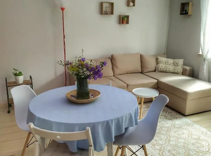 Into The Blue, 4 Guests, 5 Min Away From The Lägenhet *