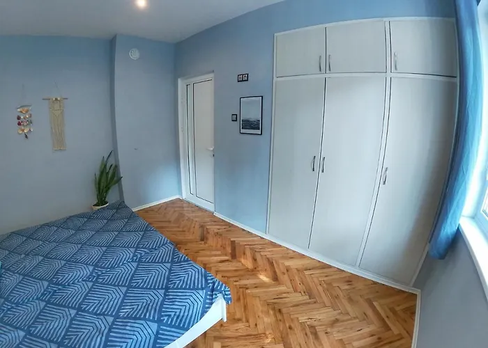 Into The Blue, 4 Guests, 5 Min Away From The Apartment *