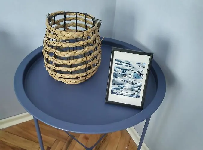 Into The Blue, 4 Guests, 5 Min Away From The Apartment